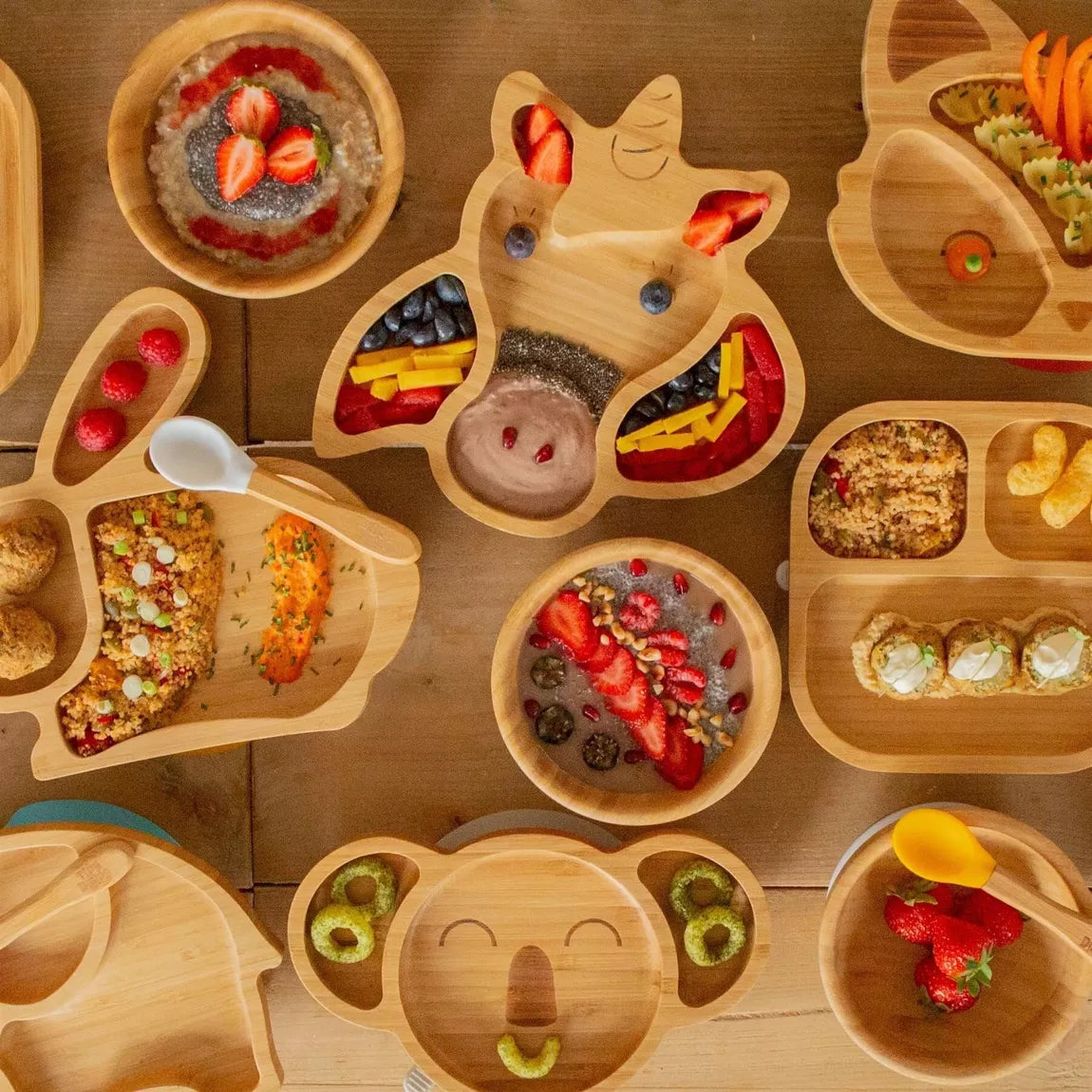 Assiette Dinosaure à compartiments en Bambou, avec vetouse verte - L'ÉPICERIE DE BÉBÉ