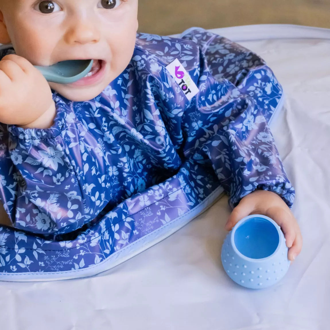 DinkyCup tasse d'apprentissage Tidy Tot - Bleu - L'ÉPICERIE DE BÉBÉ