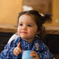DinkyCup tasse d'apprentissage Tidy Tot - Bleu - L'ÉPICERIE DE BÉBÉ